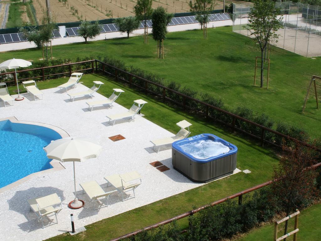 Agriturismo L'Infinito Villa Gambettola Luaran gambar